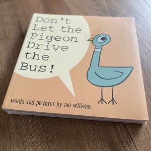 NWT Mo Willems Pigeon books. **Set of 7!**